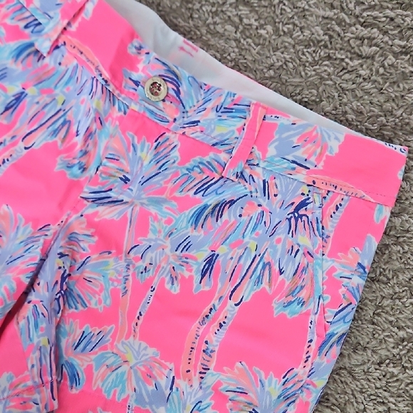 Lilly Pulitzer Callahan Shorts - Picture 7 of 7